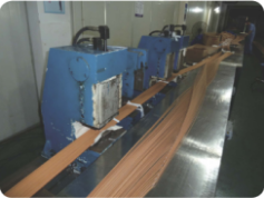 ZCN077-2、3、4米 汽發(fā)、水發(fā)線(xiàn)圈變位雙頭壓型機(jī)